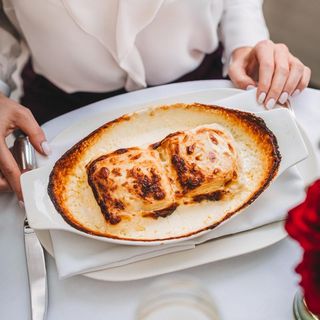 Le Bistro Esplanade - 11