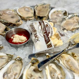 Hank’s Oyster Bar - 0