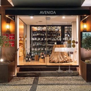 Avenida - 8