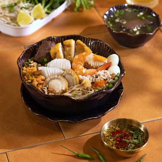 Hồng Phát (Bàn Cờ) - 5