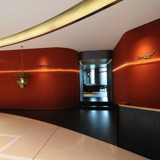 Meet the Bund (Zhongshan Dong Er Road) - 2