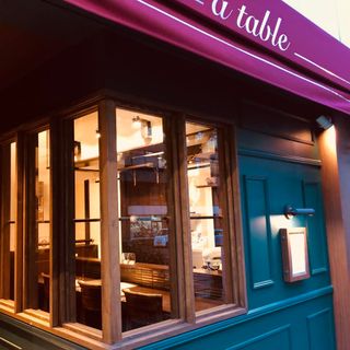 à table - 1