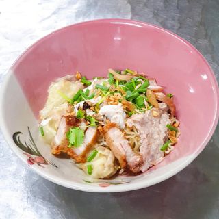 Bunloet (Pom Prap Sattru Phai) - 0