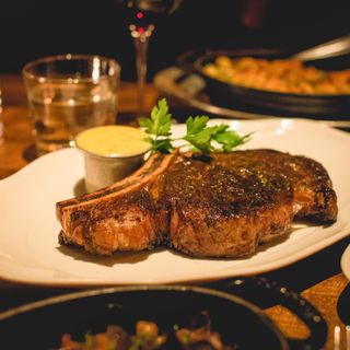 Bavette’s Bar & Boeuf - 8