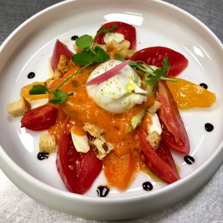 83 Restaurant - 1