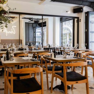 Zinfandel Food & Wine bistro - 9