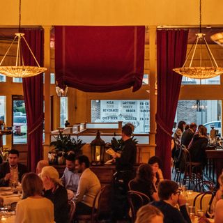 La Petite Grocery - 11
