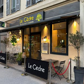 Le Cèdre - 1