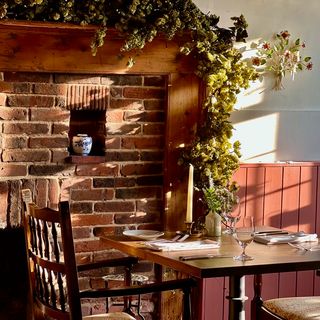 Greyhound Inn - 11