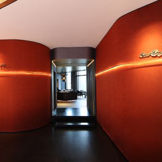 Meet the Bund (Zhongshan Dong Er Road) - 1