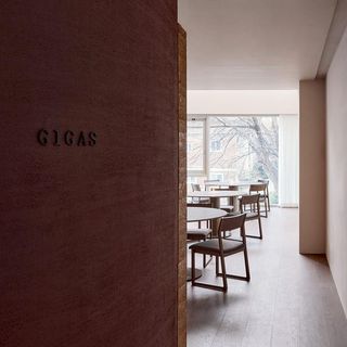 Gigas - 4