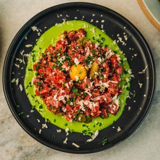 Residents Cafe & Bar - 11