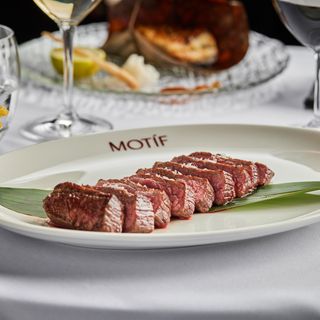 MOTÍF - 15