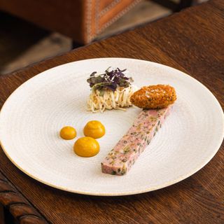 The White Hart - 3