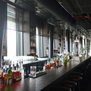 Clouds - Heaven's Bar & Kitchen - 3