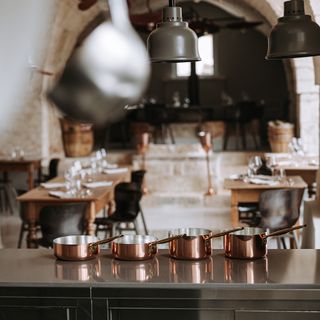 Restaurant 700 - 1
