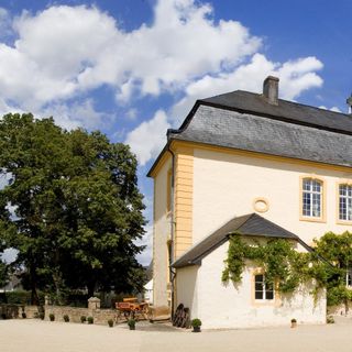 Schloss Niederweis - 1