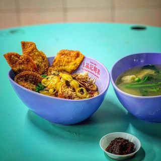 Ji Ji Noodle House - 4