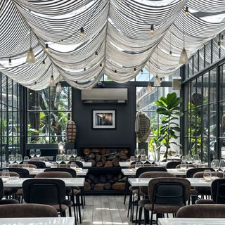 Michel Rolland Grill & Wine - 9
