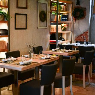Pod Zidom Bistro - 11
