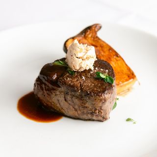 Selanne Steak Tavern - 4