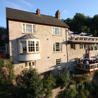 Charlton Arms - 1
