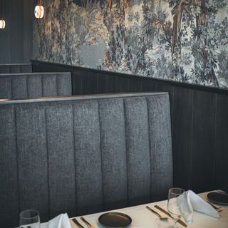 Raven Steakhouse - 8