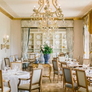 Piano Nobile at Chateau Mcely - 7