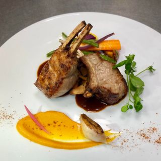 83 Restaurant - 0