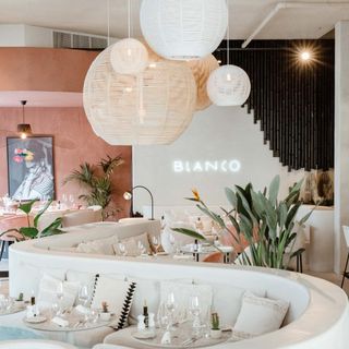 Blanco - 8