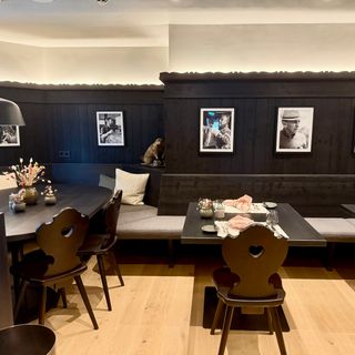 Wirtshaus by Vitus Winkler - 3