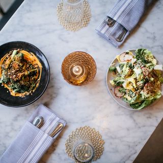 Easy Bistro - 6