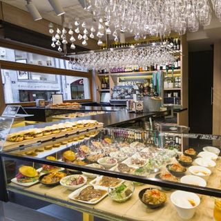 Umm No Solo Tapas - 6
