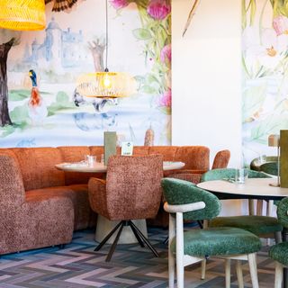 LEV. FOOD & WINE BAR - 2