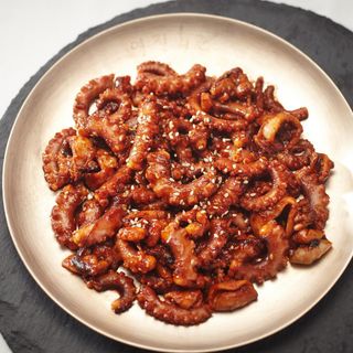 Yukjeon Hoekwan - 16