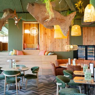 LEV. FOOD & WINE BAR - 5