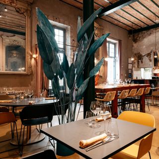 Café Roma - 8