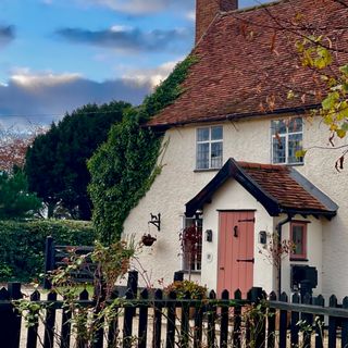 Greyhound Inn - 1