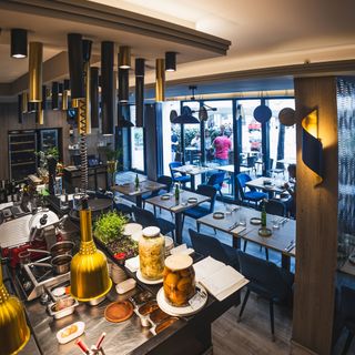 N28 Wine and Kitchen - 9