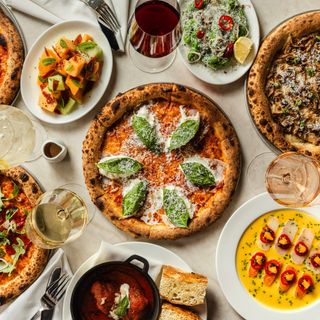 Murray's Pizza & Wine - 2