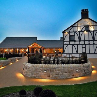 Ye Horns Inn - 5