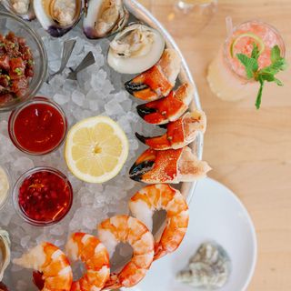 Little Em’s Oyster Bar - 4