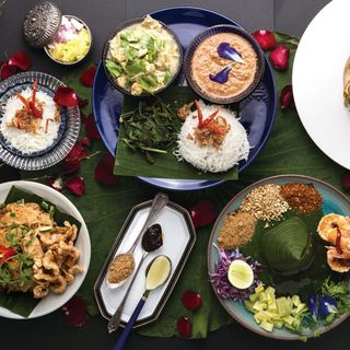 Baan Landai (Phra Pok Klao Road) - 11