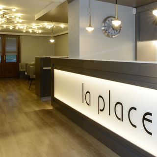 La Place - 2