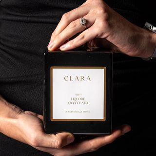 Clara - 2