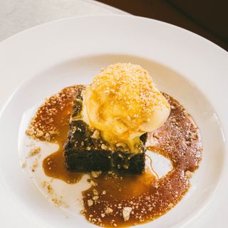 Elvie's - 4