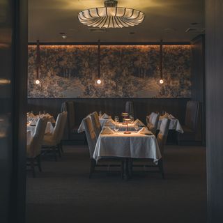 Raven Steakhouse - 3