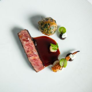 Restaurant August - 8