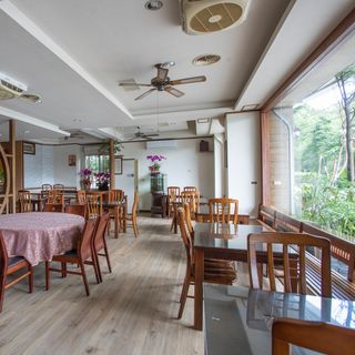 Joy Vegetarian Restaurant - 8