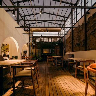 Valiente Kitchen Bar - 12